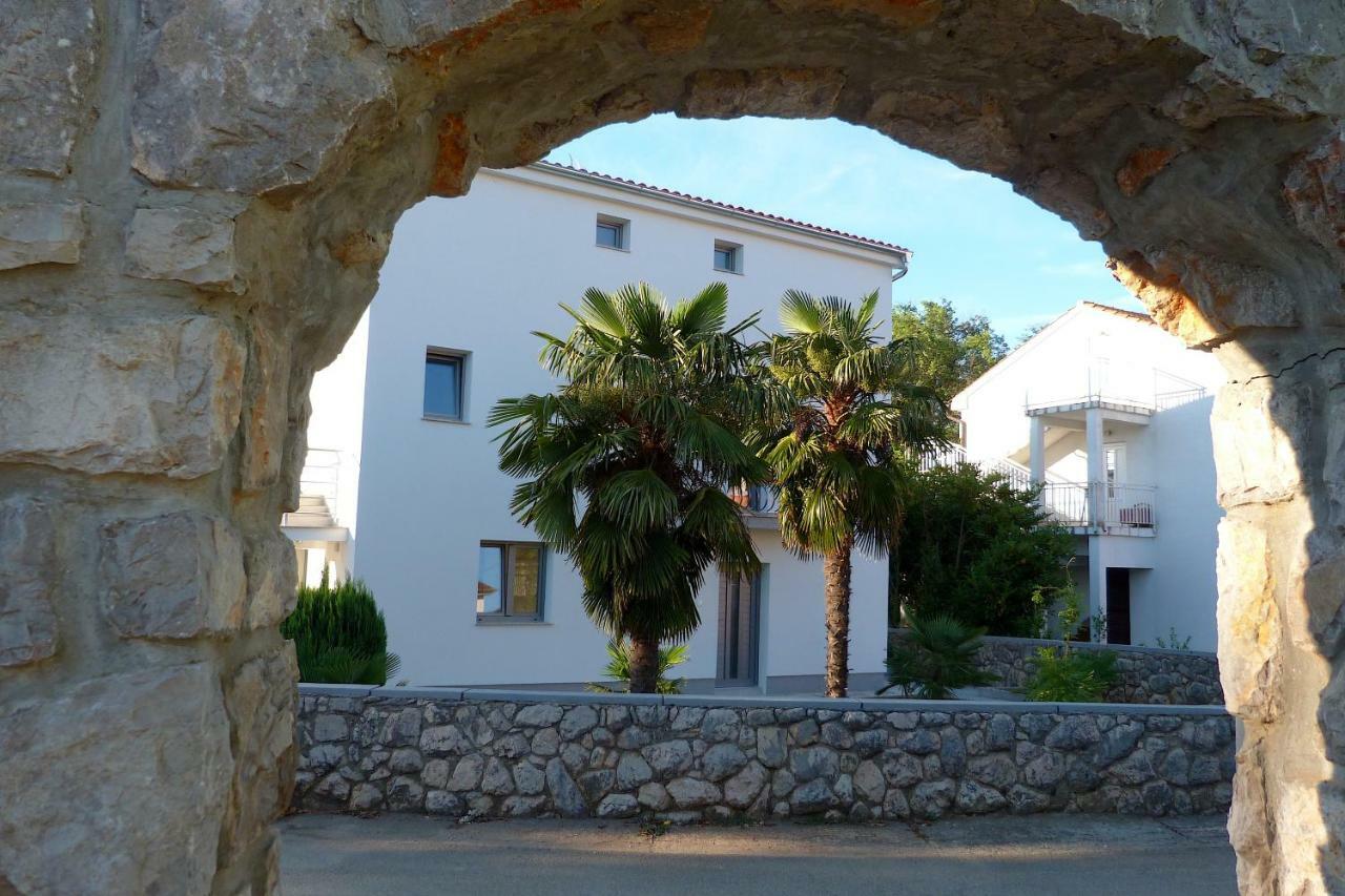 Apartments Monja & Dadi, Malinska, Vantacici Esterno foto
